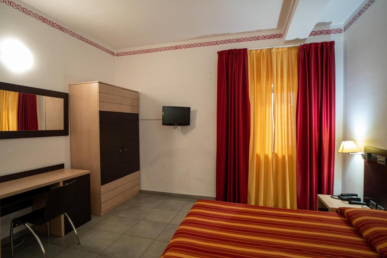 Hotel Insteia Polla Εξωτερικό φωτογραφία