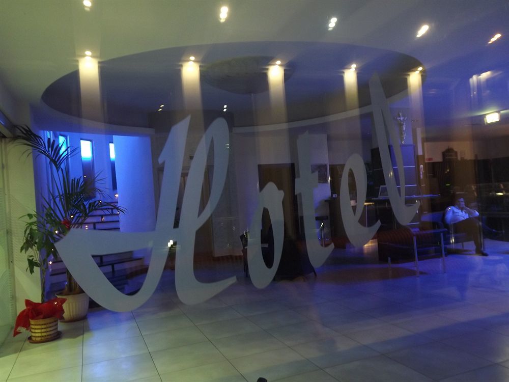 Hotel Insteia Polla Εξωτερικό φωτογραφία