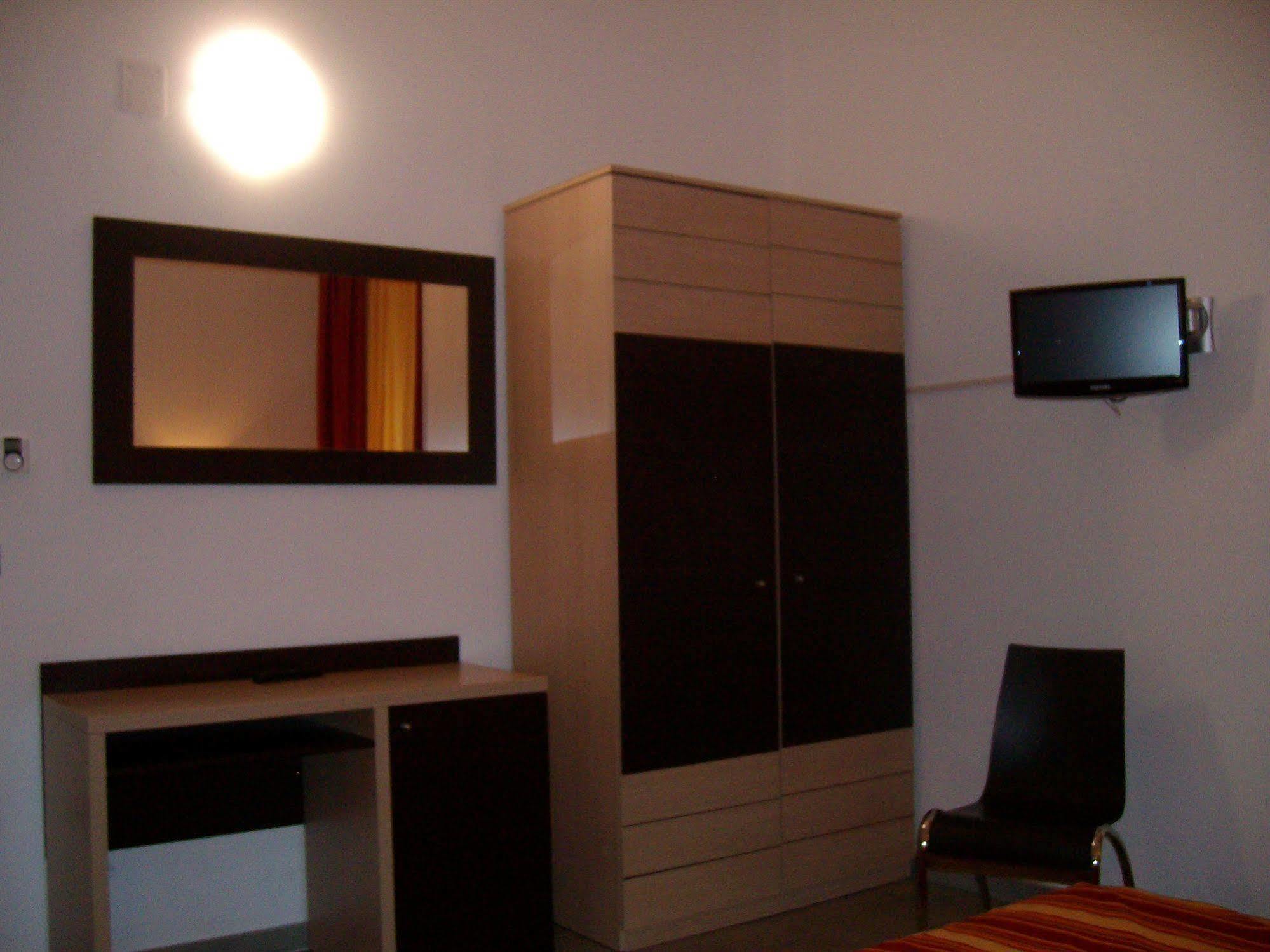Hotel Insteia Polla Εξωτερικό φωτογραφία